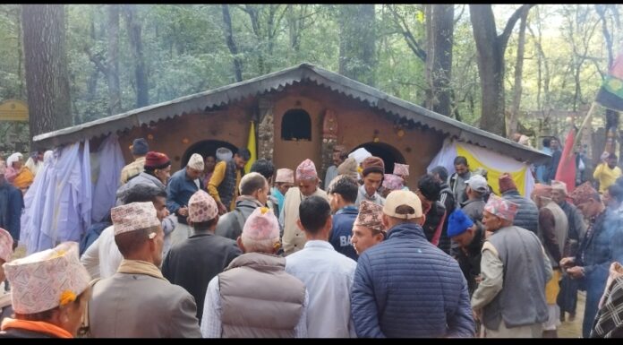 वाशुलिङ्ग शक्तिपीठमा भक्तजनको घुइँचो, दर्शन गरेमात्रै पनि मनोकामना पूरा हुने विश्वास