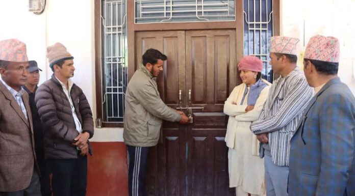 सुर्नया गाउँपालिकामा लगाएको ताला आज ३९ दिनपछि खुल्यो