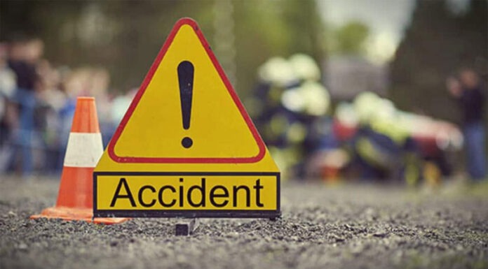 निर्वाचन सामग्री बोकेको गाडी दुर्घटना, एक सुरक्षाकर्मीको मृत्यु