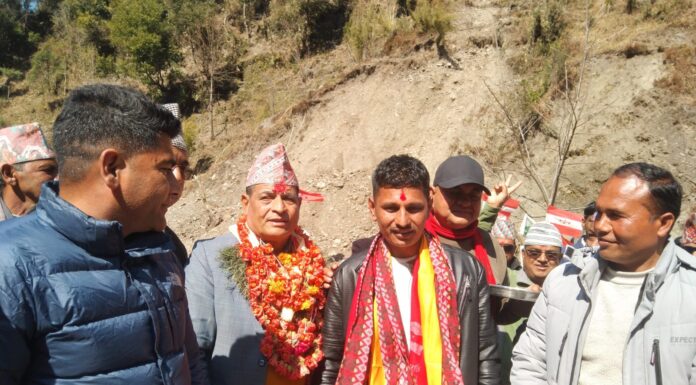 राप्रपा सुर्नया–४ का पुर्व वडा सभापति महरा कांग्रेस प्रवेश