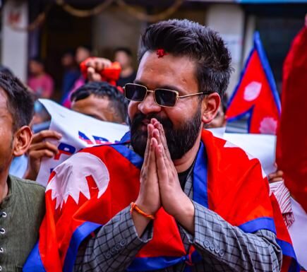 एमाले अध्यक्ष ओलीलाई भारी मतले हराउँदै झापा–५ मा रास्वपाका बालेन्द्र शाह विजयी