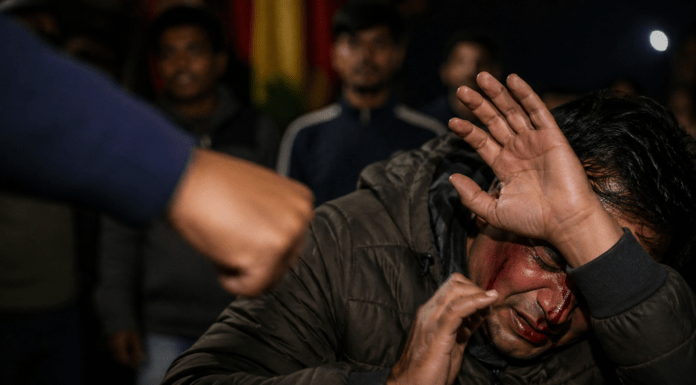 शिक्षकमाथि कुटपिट आरोपमा दुई जना पक्राउ