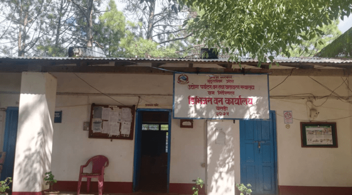 पन्ध्र दिनभित्र अतिक्रमित क्षेत्र हटाउन डिभिजन वनको आग्रह