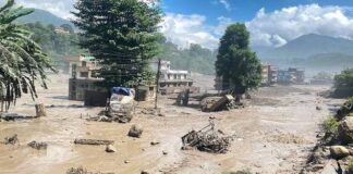 रसुवा बाढीः बैतडीका तीन जना सम्पर्कमा, नौ जना अझै बेपत्ता